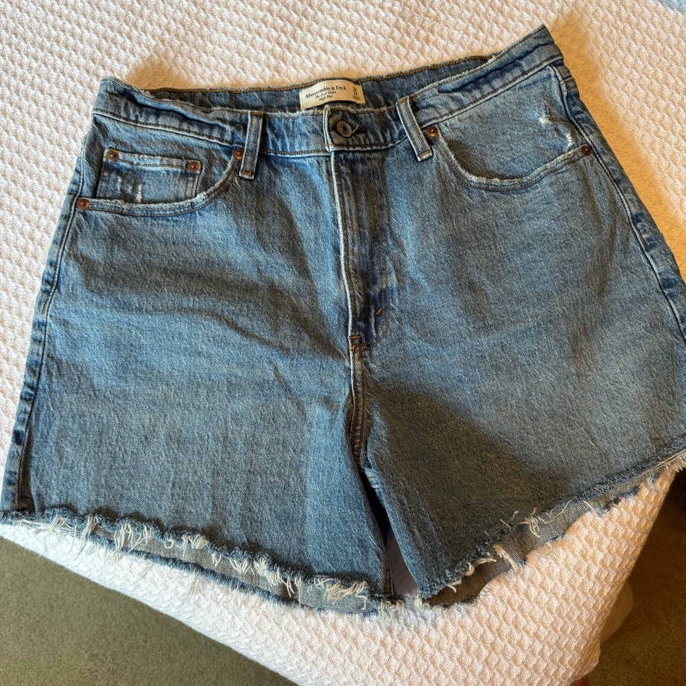 Abercrombie High Rise Dad Short